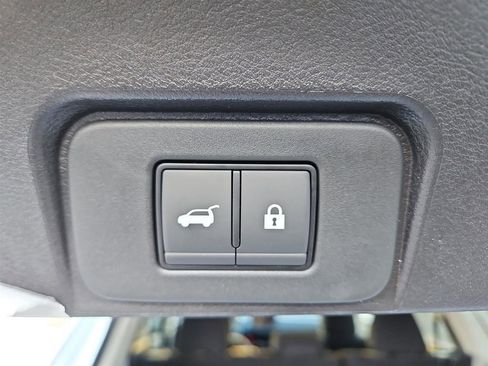 New 2026 Nissan Rogue SV w/ Cold Weather Package AWD/4WD image 20