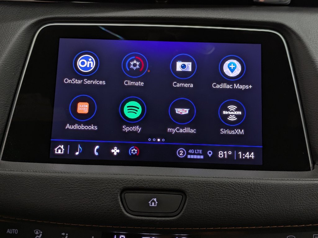 Used 2022 Cadillac XT4 Sport w/ Enhanced Visibility Package AWD/4WD image 41