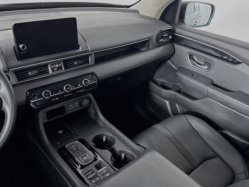 Certified 2025 Honda Pilot EX-L image 22