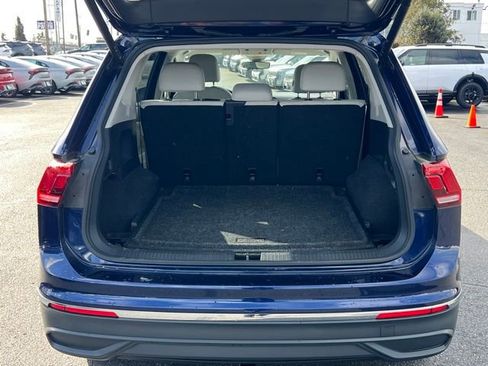 Used 2022 Volkswagen Tiguan SE image 10