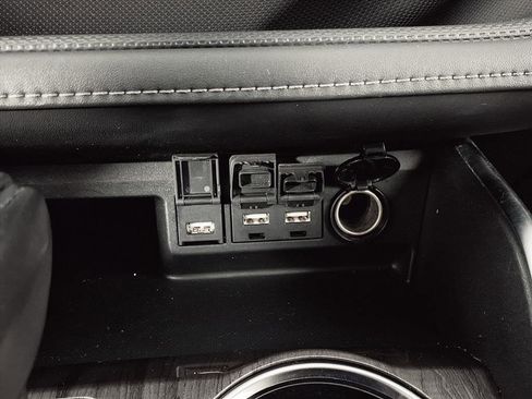 Used 2021 Toyota Highlander Platinum image 6