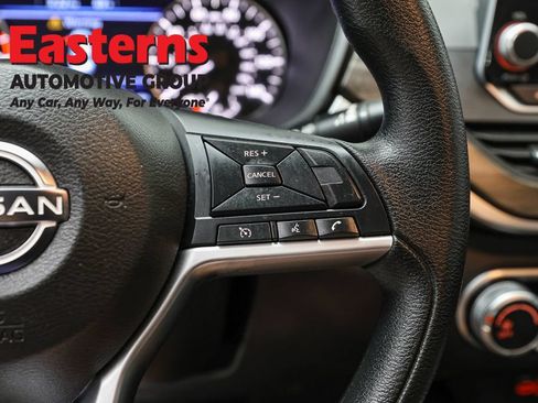 Used 2023 Nissan Altima 2.5 SV AWD/4WD image 16