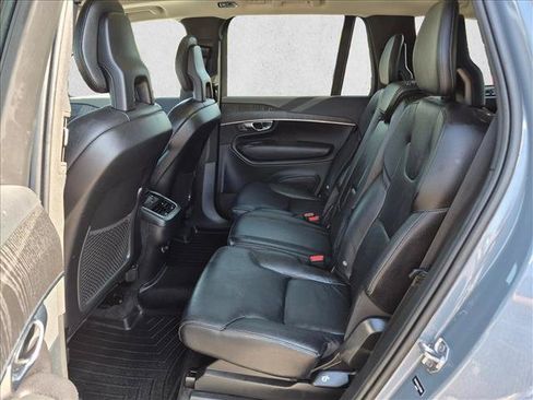 Used 2020 Volvo XC90 T6 Momentum AWD/4WD image 18