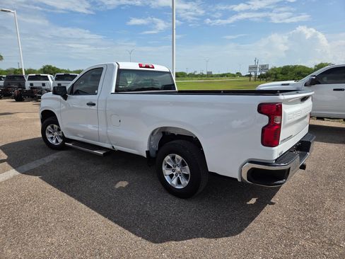 Used 2022 Chevrolet Silverado 1500 W/T RWD image 8