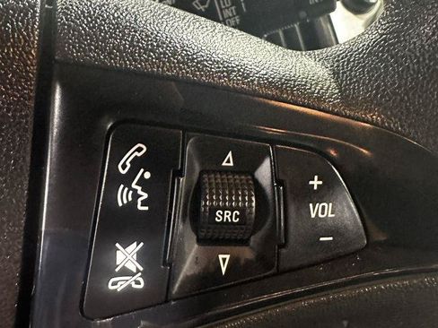 Used 2015 Chevrolet Equinox LS AWD/4WD image 16