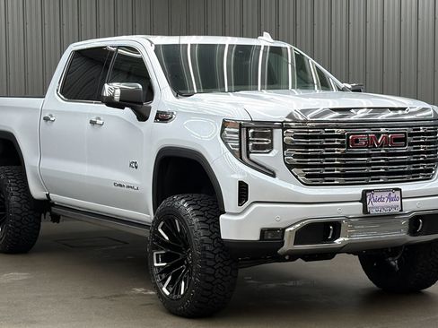 Used 2026 GMC Sierra 1500 Denali w/ Denali Reserve Package AWD/4WD image 7