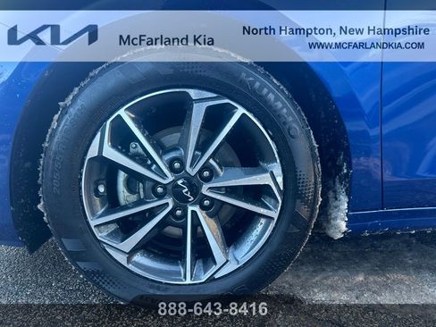 Used 2023 Kia Forte LXS image 29