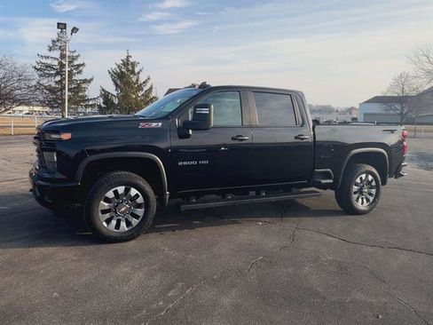 Used 2024 Chevrolet Silverado 2500 Custom w/ Custom Value Package image 27