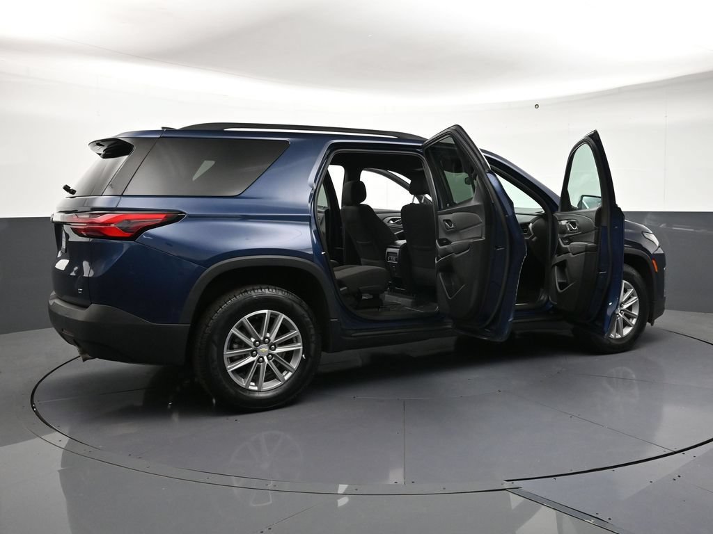 Certified 2023 Chevrolet Traverse LT w/ LPO, Floor Liner Package AWD/4WD image 32