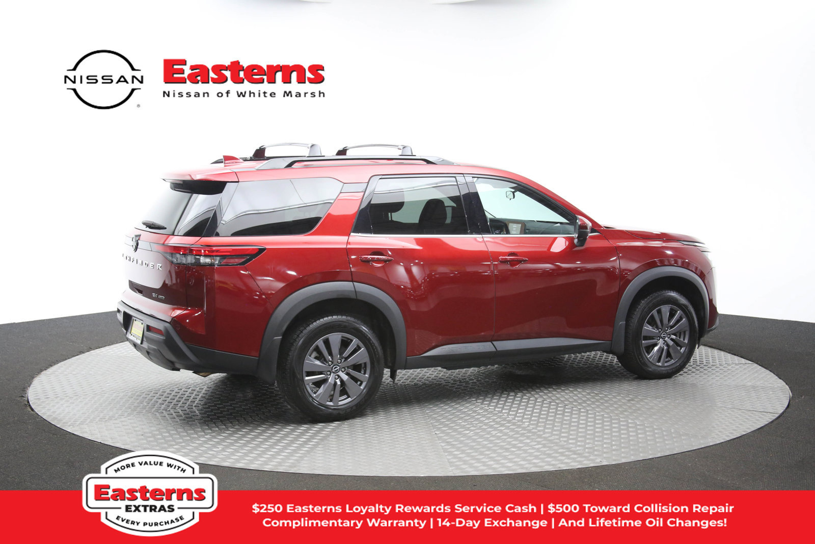 Used 2023 Nissan Pathfinder SV AWD/4WD image 40
