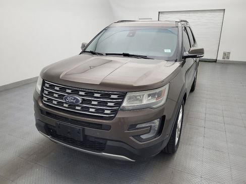 Used 2016 Ford Explorer Limited w/ Equipment Group 301A FWD image 15