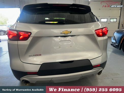 Used 2021 Chevrolet Blazer LT FWD image 9
