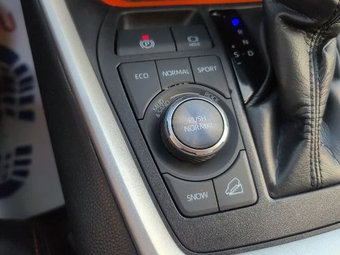 Used 2024 Toyota RAV4 Adventure image 34