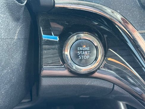 Used 2015 Toyota Avalon XLE Touring FWD image 25