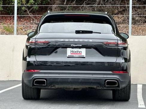 Used 2023 Porsche Cayenne AWD/4WD image 4