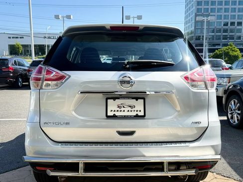 Used 2015 Nissan Rogue S AWD/4WD image 6