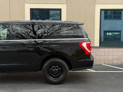 Used 2018 Ford Expedition XL w/ Fleet Convenience Package image 10