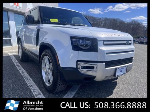 Used 2023 Land Rover Defender 90 SE image 7