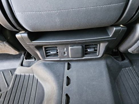 Used 2023 GMC Sierra 1500 SLE AWD/4WD image 11