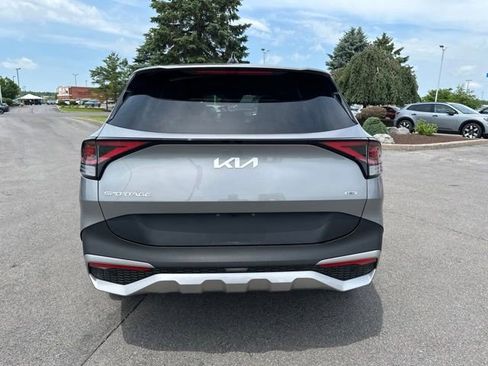 Used 2023 Kia Sportage LX AWD/4WD image 4