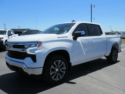 Certified 2024 Chevrolet Silverado 1500 LT AWD/4WD image 1