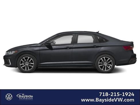 New 2026 Volkswagen Jetta SE FWD image 4