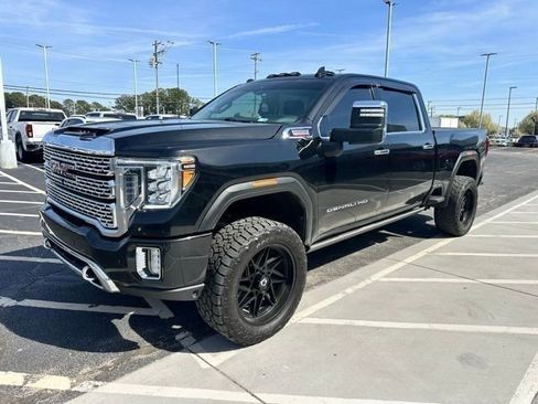Used 2021 GMC Sierra 2500 Denali w/ Denali Black Diamond Edition image 7