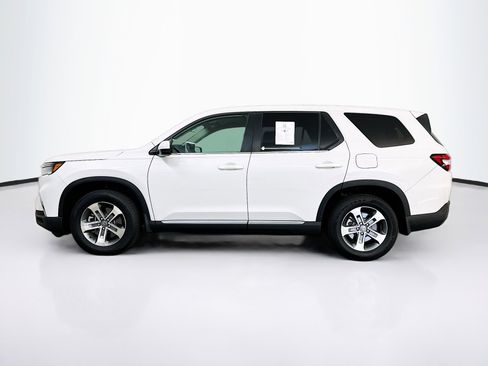 Used 2025 Honda Pilot EX-L image 4