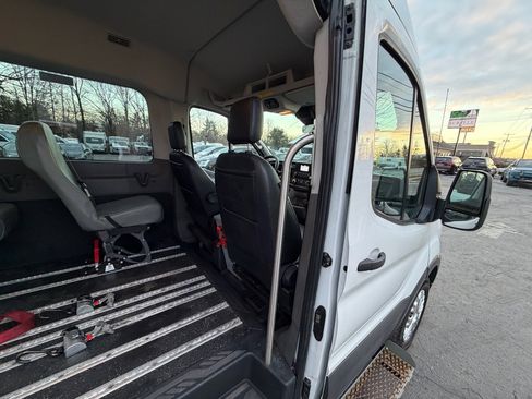 Used 2020 Ford Transit 150 XL image 38