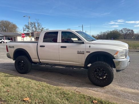 Used 2017 RAM 2500 Tradesman w/ Chrome Appearance Group AWD/4WD image 7