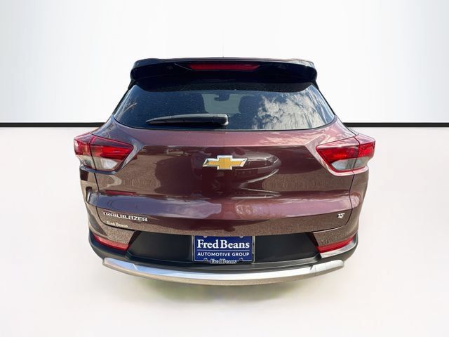 Used 2023 Chevrolet TrailBlazer LT FWD image 7
