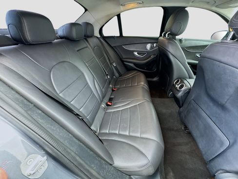 Used 2021 Mercedes-Benz C 300 Sedan w/ Premium Package image 18
