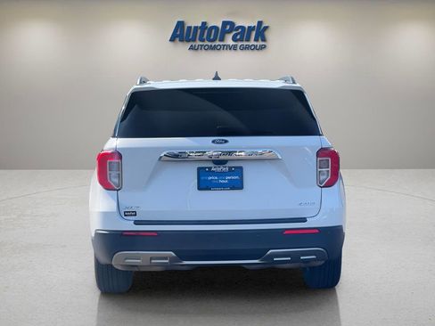 Used 2023 Ford Explorer XLT w/ Equipment Group 202A image 6