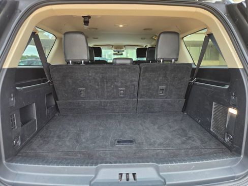 Used 2024 Ford Expedition Max XLT image 13