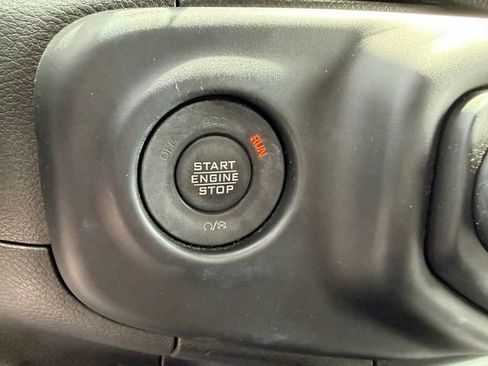Used 2023 Jeep Wrangler Unlimited Rubicon 4xe w/ Cold Weather Group AWD/4WD image 24