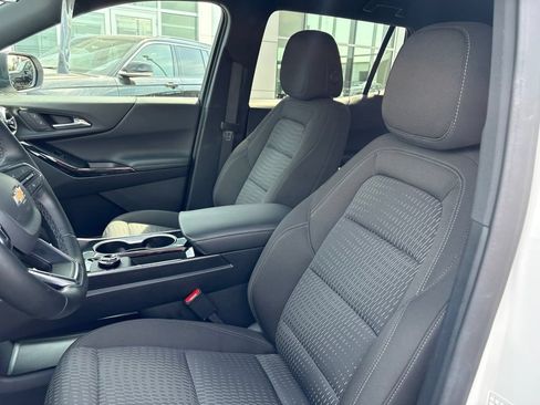 Used 2026 Chevrolet Equinox LT FWD image 14