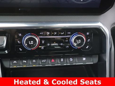 Used 2024 GMC Sierra 1500 Denali AWD/4WD image 4
