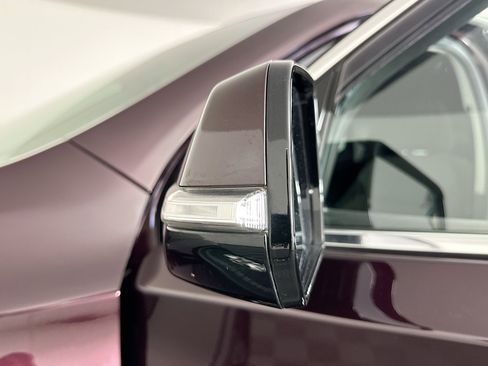 Used 2018 Chevrolet Traverse LT image 16