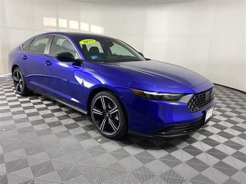 Used 2023 Honda Accord Sport image 1