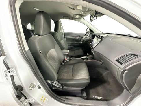 Used 2023 Mitsubishi Outlander Sport LE image 25