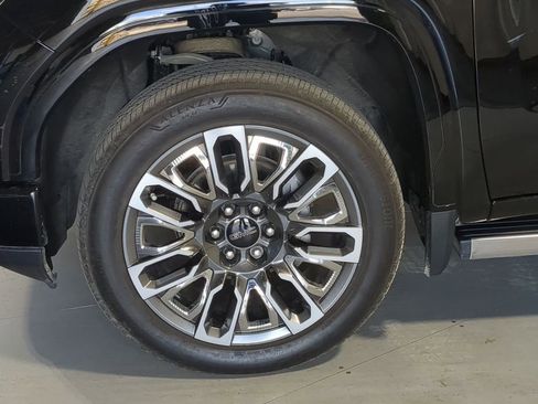 Used 2025 GMC Sierra 1500 Denali Ultimate AWD/4WD image 14