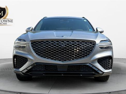 Used 2023 Genesis GV70 3.5T Sport w/ Sport Advanced Package AWD/4WD image 8