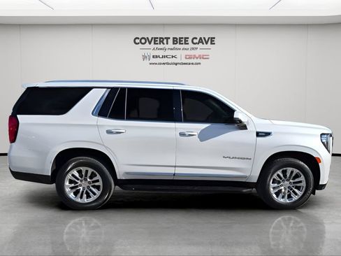 Used 2021 GMC Yukon SLT w/ SLT Premium Package image 11