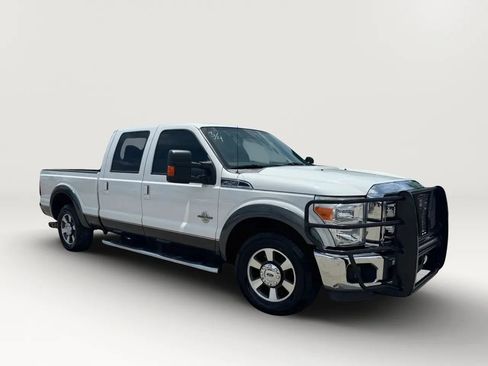 Used 2015 Ford F250 Lariat image 8