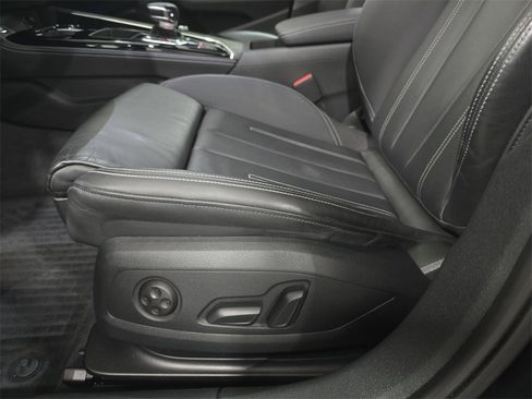 Used 2023 Audi A4 2.0T Premium Plus w/ Premium Plus Package image 27