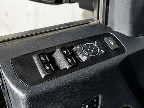 Used 2022 Ford F250 Lariat w/ Lariat Value Package AWD/4WD image 34
