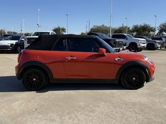 Used 2021 MINI Cooper Cooper w/ 6.5" Touchscreen Package video 2