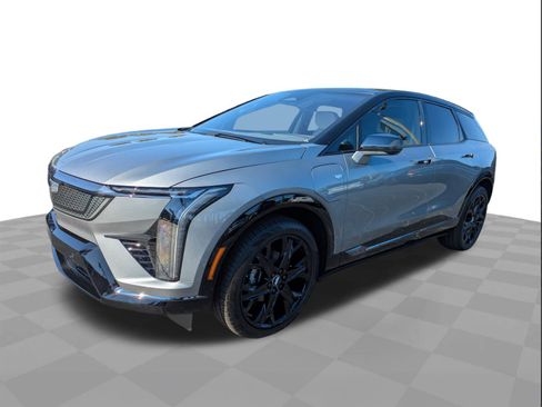 New 2025 Cadillac Optiq Sport 2 w/ LPO, ONYX Package image 8