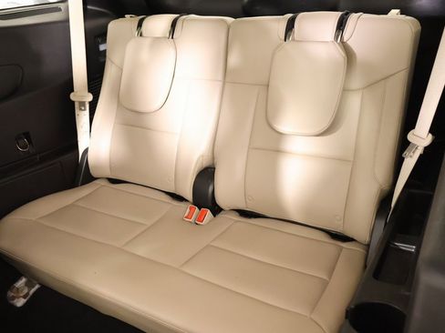 Used 2021 Ford Explorer Limited image 14