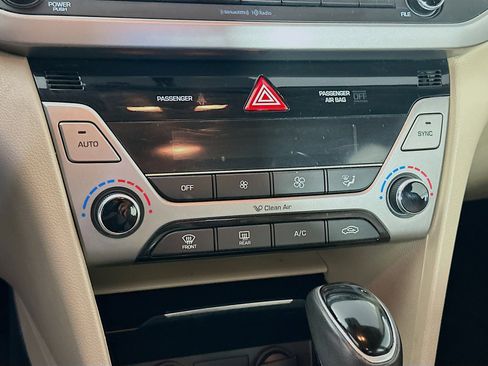 Used 2017 Hyundai Elantra Value Edition FWD image 24